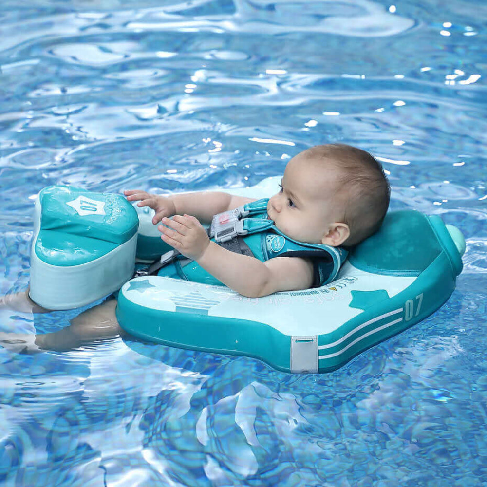 Luchtvrij babyfloat Mambobaby™ Vliegtuig Ontdekker – Drijfstoeltje in het water met veiligheidsharnas en bevestigingssysteem